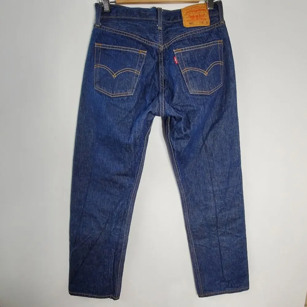 Levi's Strauss Dark wash 501 Button-fly straight leg jeans 31x32